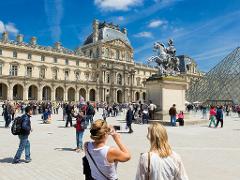 Small Group Louvre Museum Greatest Masterpieces Guided Tour