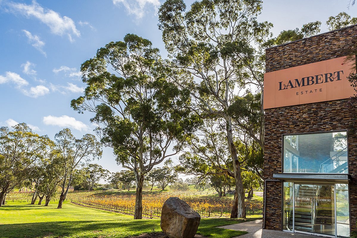 Barossa Valley Hop On Hop Off Tour Experience for Large Group