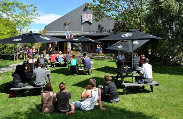 Marlborough Hop on Hop off Wine and Beer Tour - Full Day (Departing Picton i-SITE)