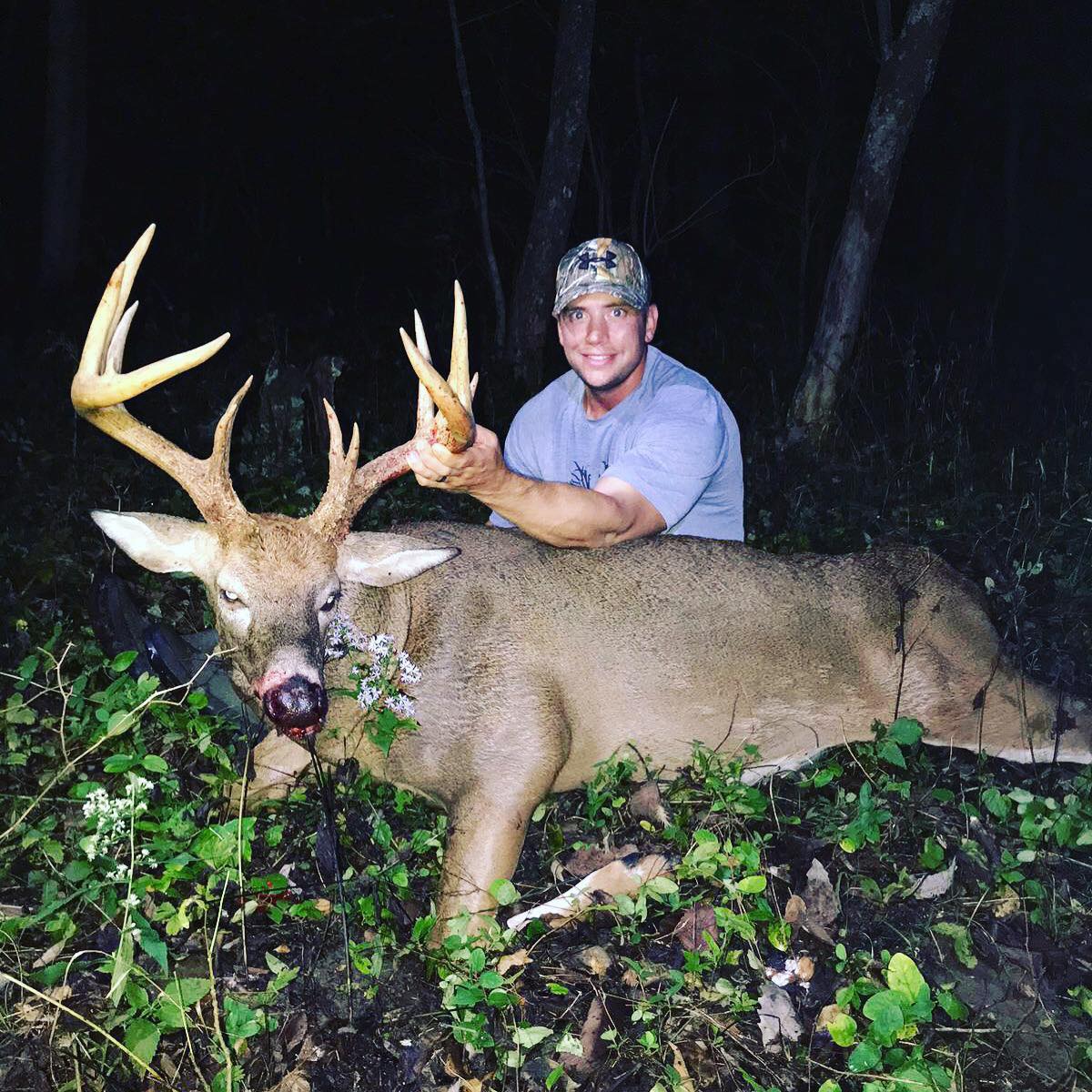 Central Camp Kentucky 5 Day 6 Night Regular Bow Hunt