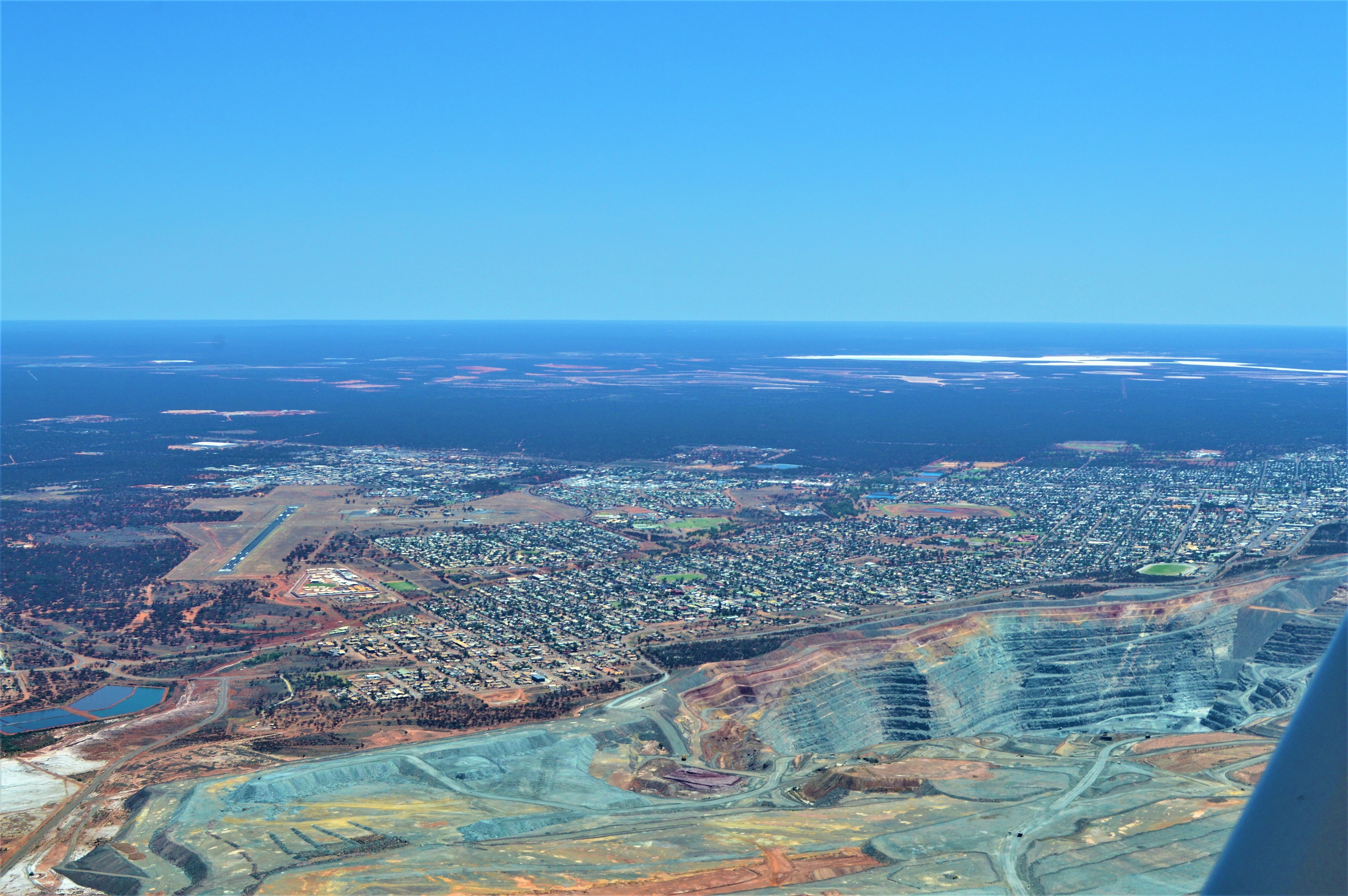 Lake Lefroy including Big Pit Scenic Flight