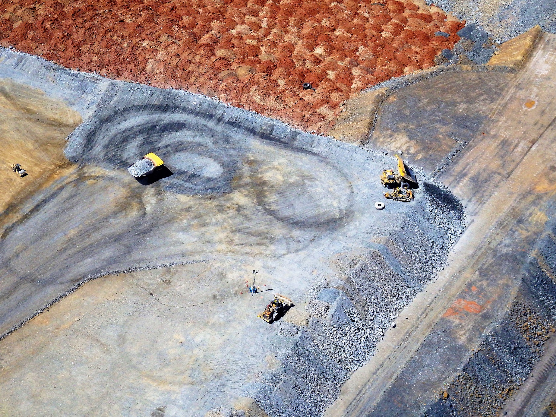 Lake Lefroy including Big Pit Scenic Flight