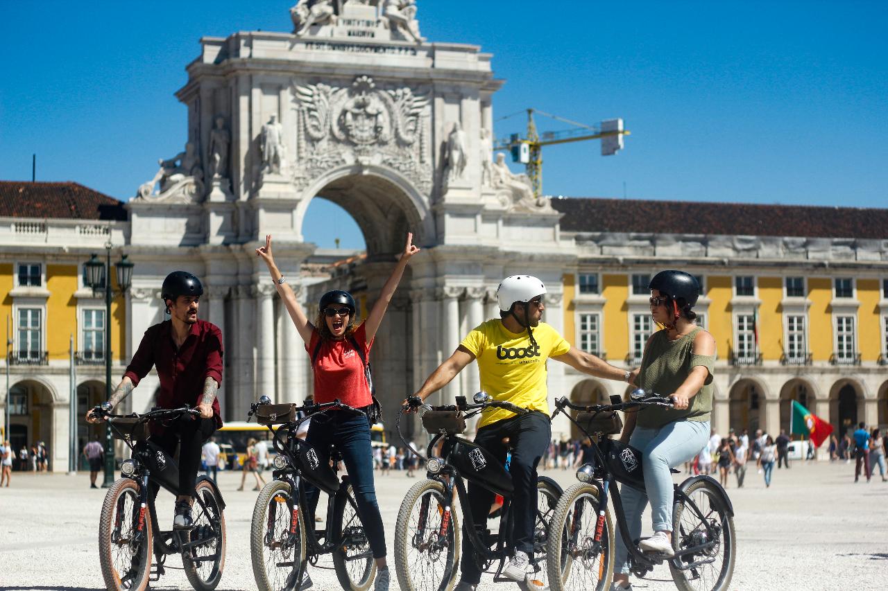 E-Bike Up The Hills Tour
