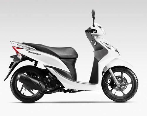 Honda Vision Rental | Motorcycle Rental Lisbon | Scooter Solution