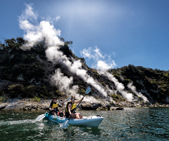 Waimangu Valley Walk and Steaming Cliffs Kayak Tour