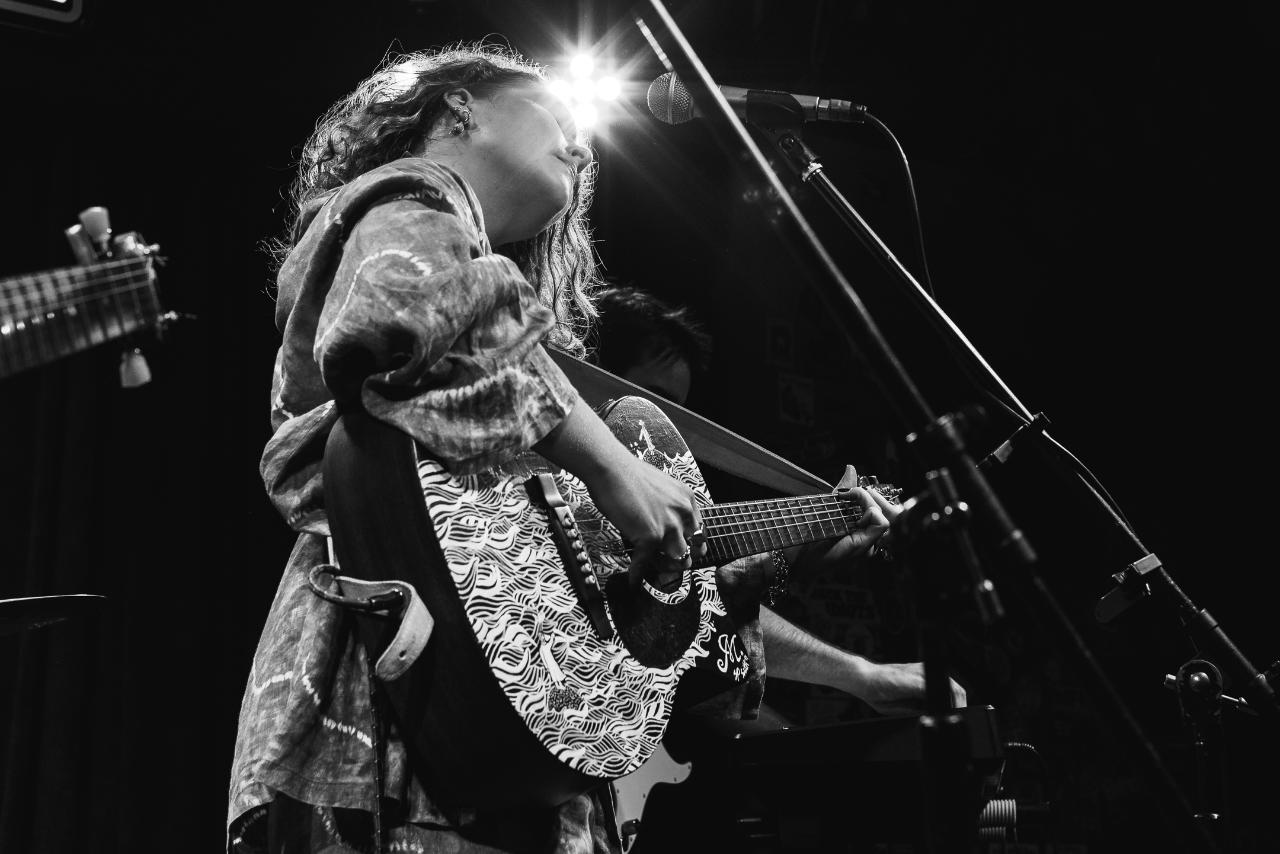 Onya Soapbox & Knappstein Enterprise Cellar Presents CHLOE GILL