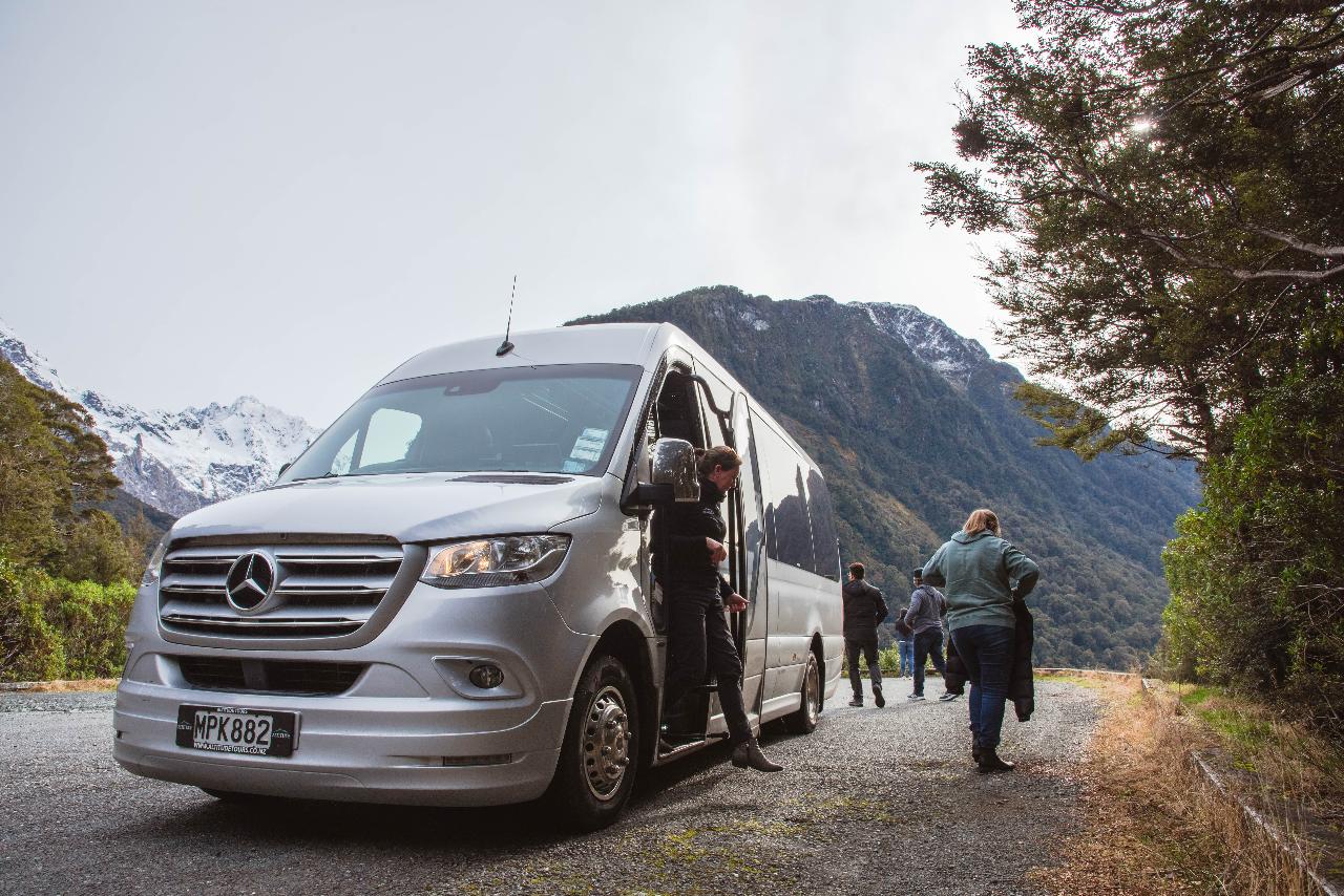 Milford Sound Scenic Tour & Cruise with Glass Roof Vehicle From Queenstown