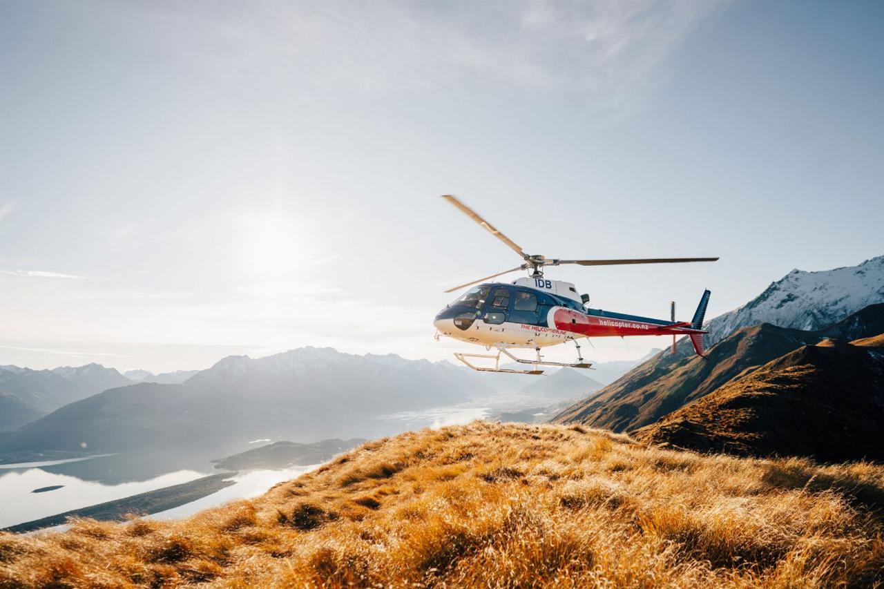 Milford Sound Business Class & Return Helicopter Flight