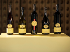 Petaluma Yellow Label - Distinguished Vineyards 