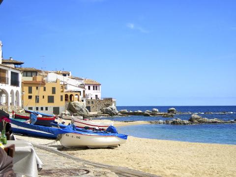 Hidden bays and medieval villages of Costa Brava - Private Tour