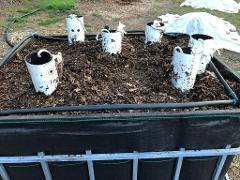 Learn to make a Johnson-Su composting bioreactor