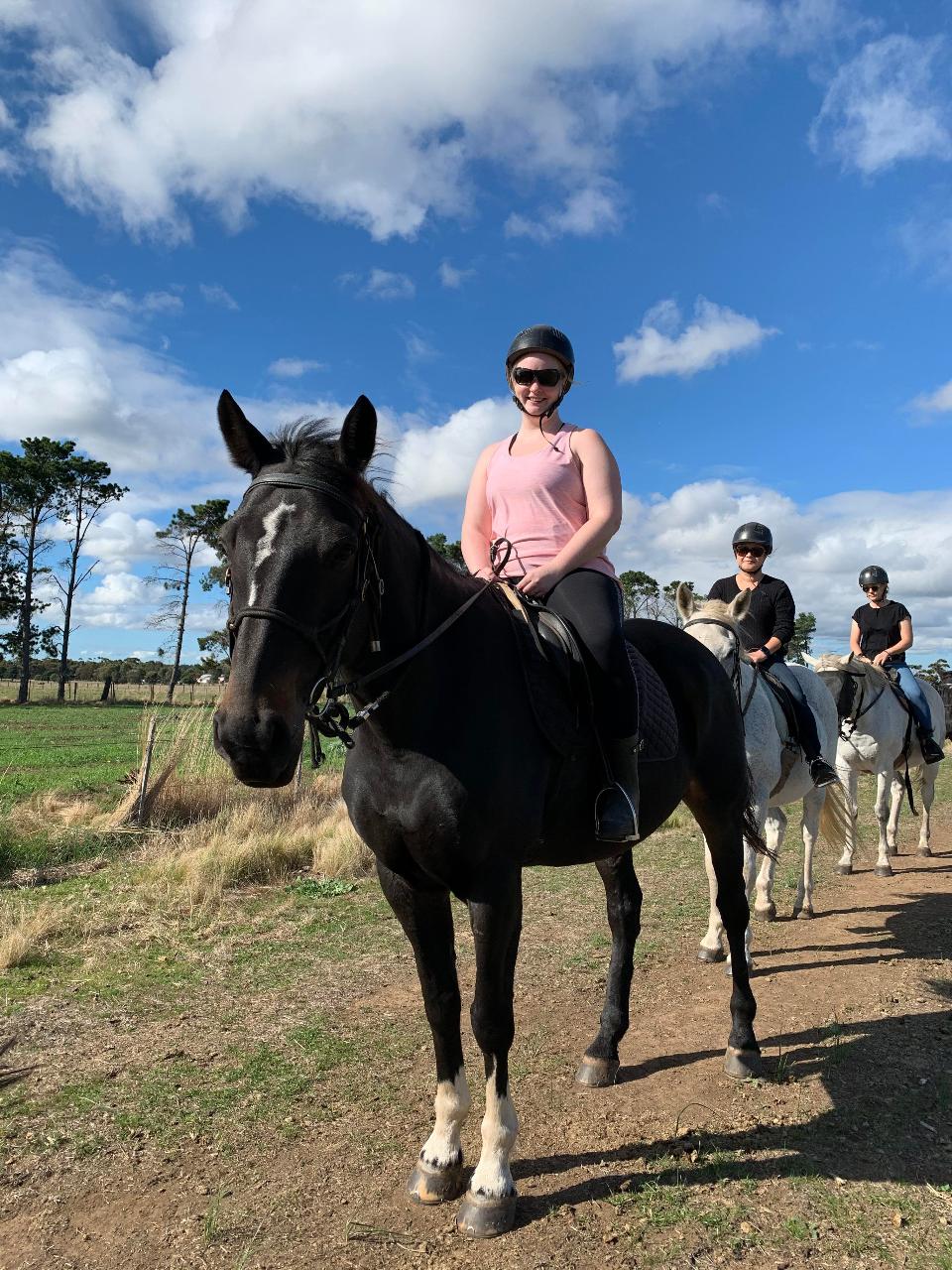1 Hour - Horse Riding Tour - Farm Experience - Woodlands Lodge