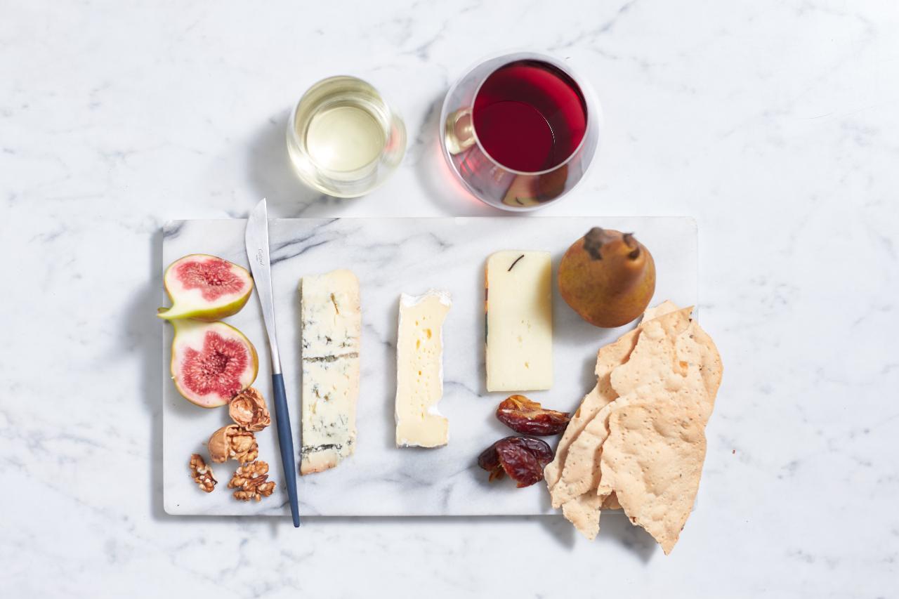 WINE TASTING & CHEESE