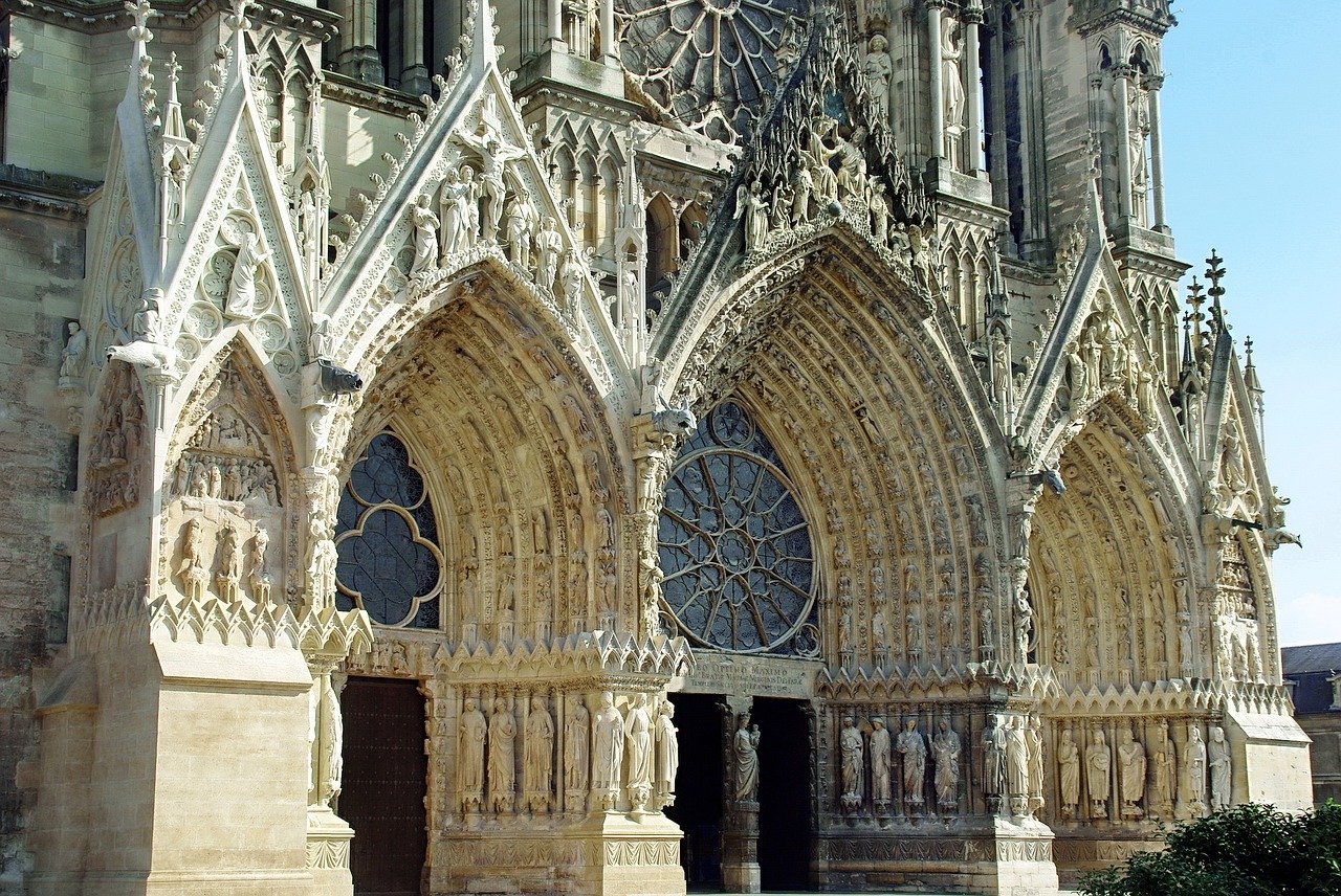 France Intense Group: Champagne Day Tour: Veuve Clicquot, Local Winery & Lunch — Champagne — Reims, Épernay & the Côte des Blancs - Photo 2