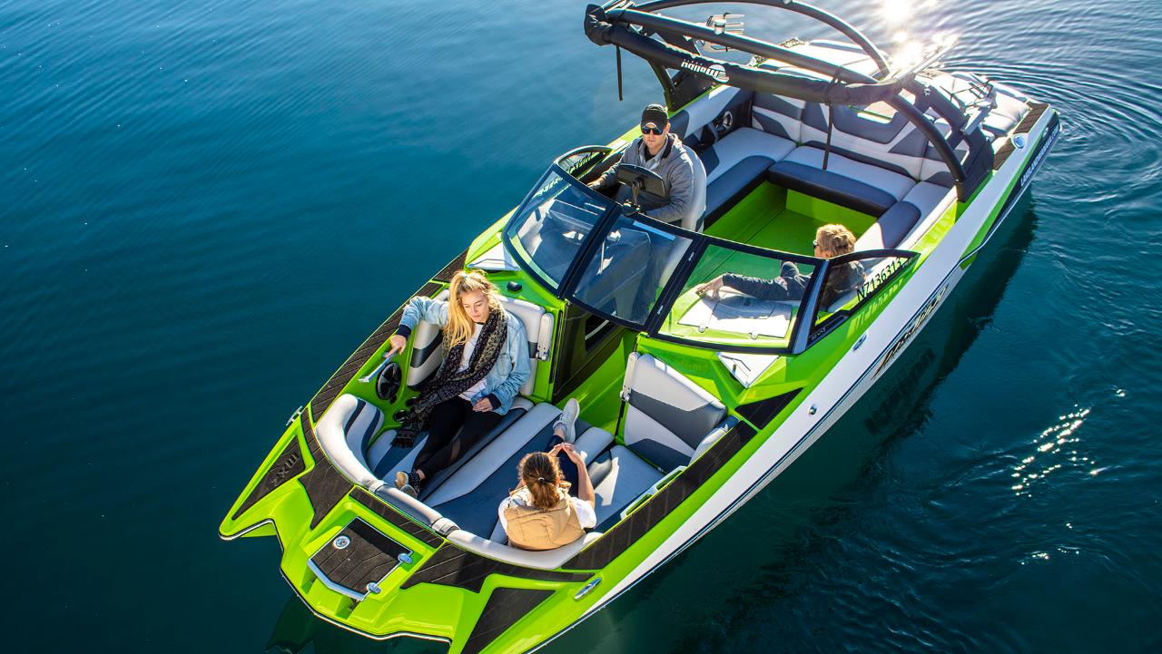 Club Malibu Private Charter | Lake Wanaka