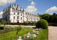 Loire Valley Castles 13H Private Tour Minibus 8 pax
