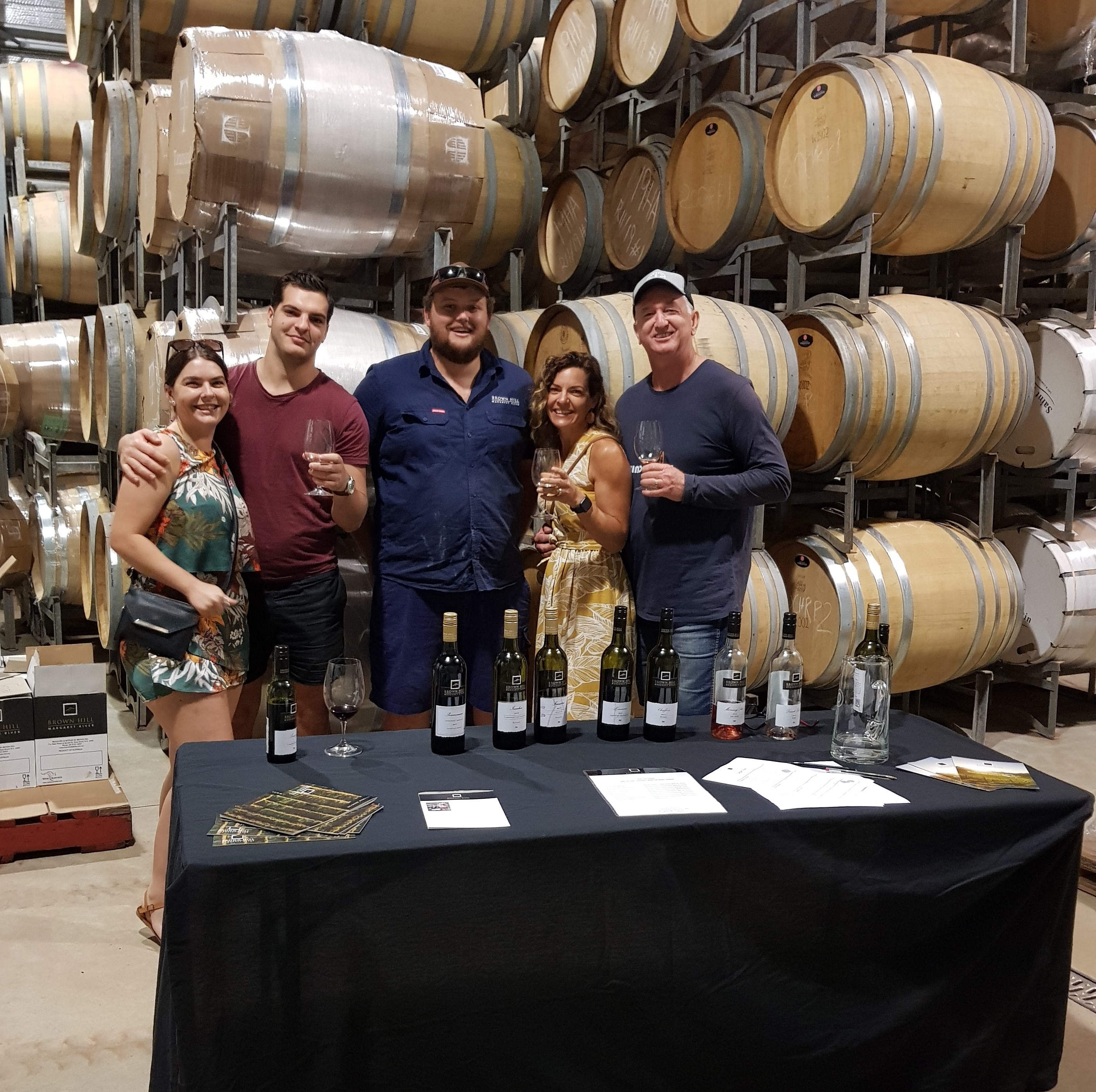 7 Hour Full Day Tour: Morning Tea, Chocolate & Olive Tastings, 3 Wineries & Lunch