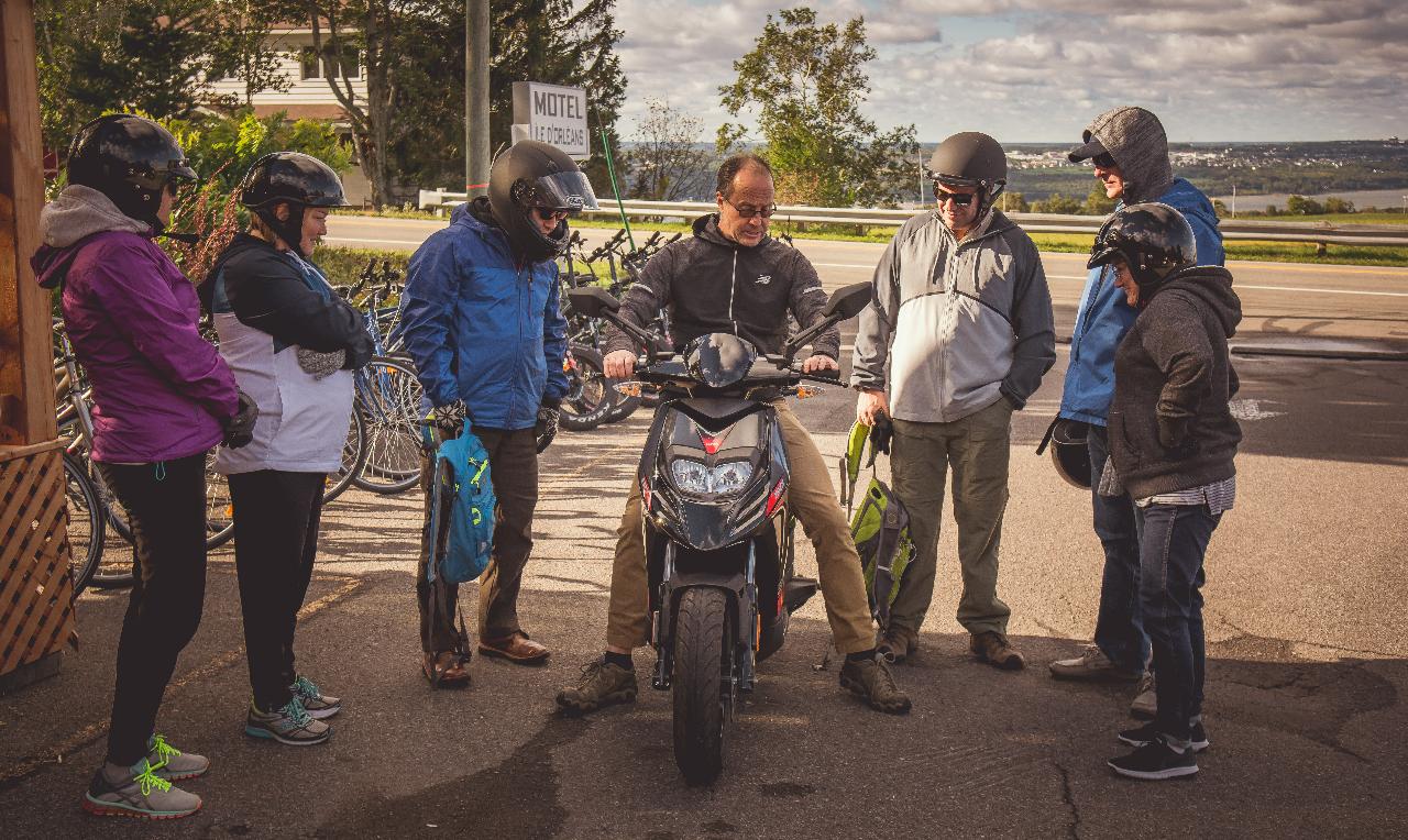 Location scooter double (1 ou 2 personnes) // Double scooter rental (1 ...