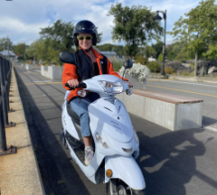 Quebec City by Scooter: 4-Hour Rental with Total Freedom / Québec en scooter : location de 4 heures en toute liberté