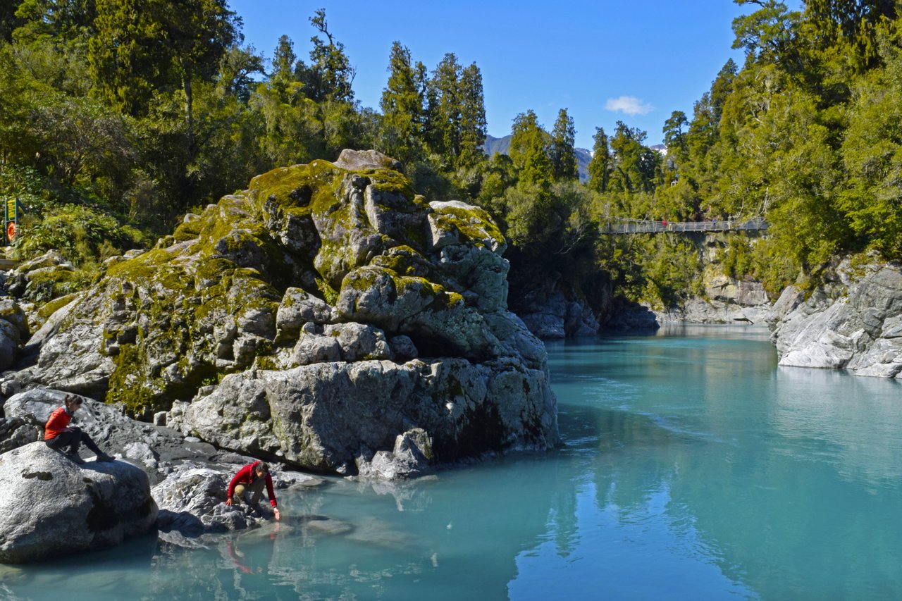 Christchurch to Queenstown via Franz Josef 2-Day Small Group Tour (One Way) Excluding Accommodation