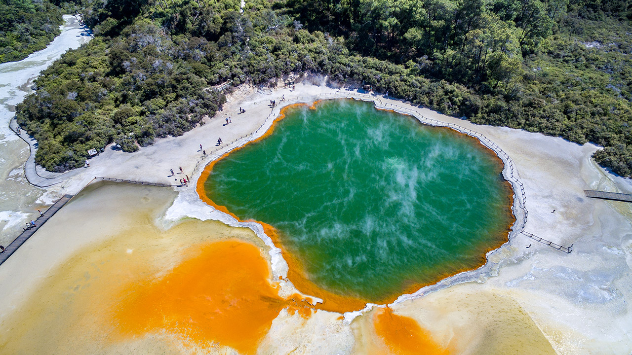 Rotorua Highlights including Wai-O-Tapu & Secret Spot Hot Tubs Small Group Tour from Auckland