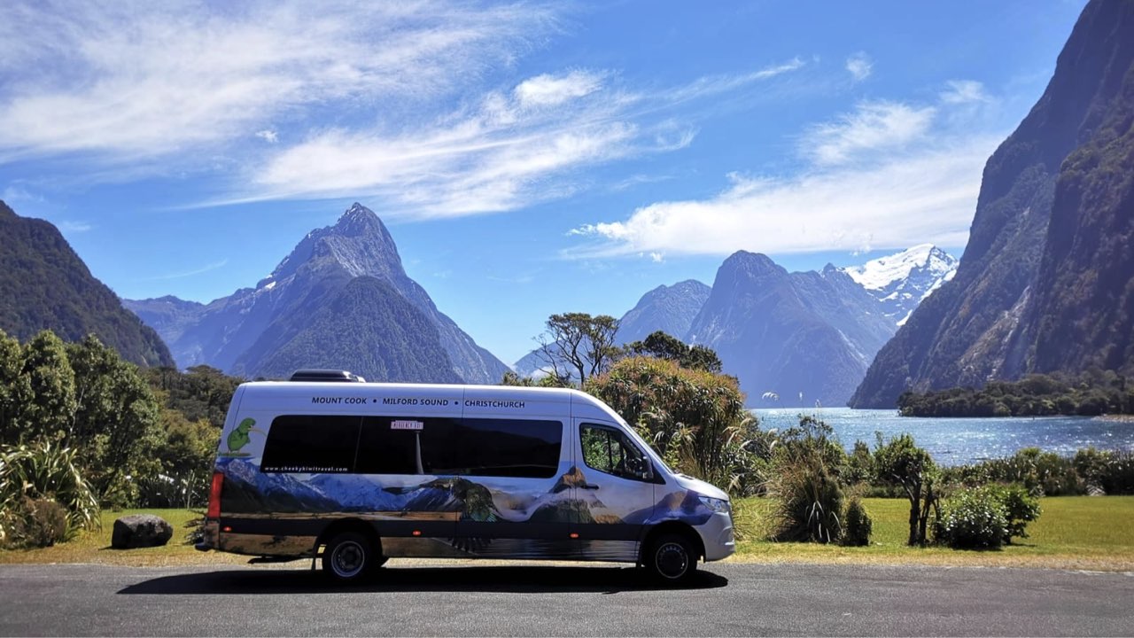 Milford Track Package from Queenstown, Return by Bus