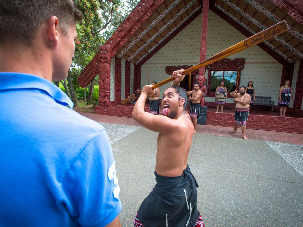 https://img.rezdy.com/PRODUCT_IMAGE/90077/treaty_of_waitangi_cultural_performance.jpg