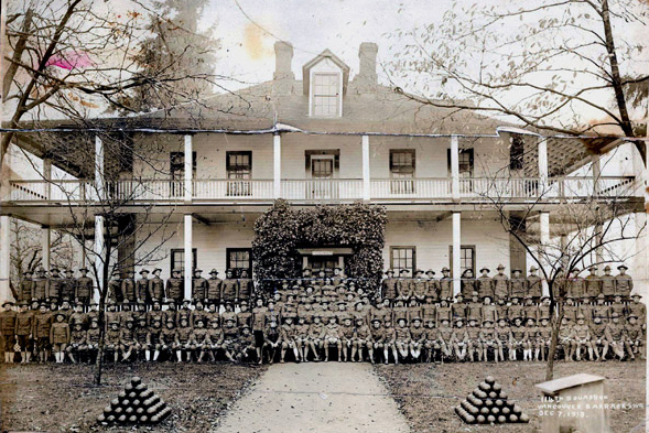 Walk + Talk Tour: World War I and World War II