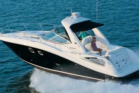 36' Sea Ray Sundancer Yacht with Captain (MAX 12 people)
