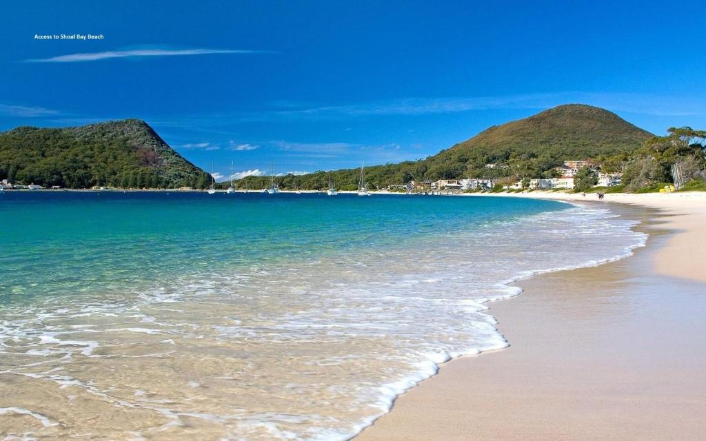 Port Stephens North Coast Tour