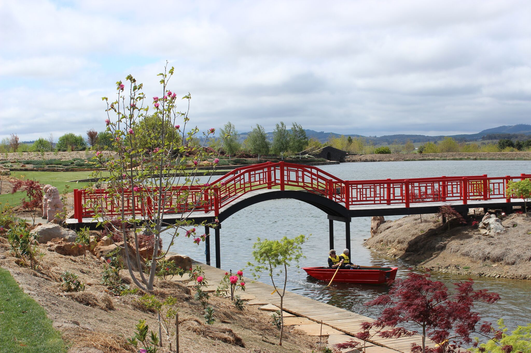Mayfield Spring Festival - See 75 hectares including the Mayfield Maze - Group