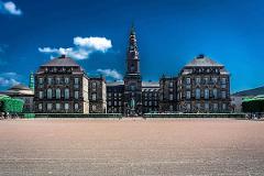 Copenhagen’s Amazing Architecture Private Driving Tour