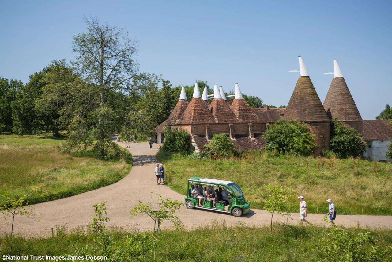 Castles & Gardens of Kent Fri 26th April 2024 Highcliffe Coach