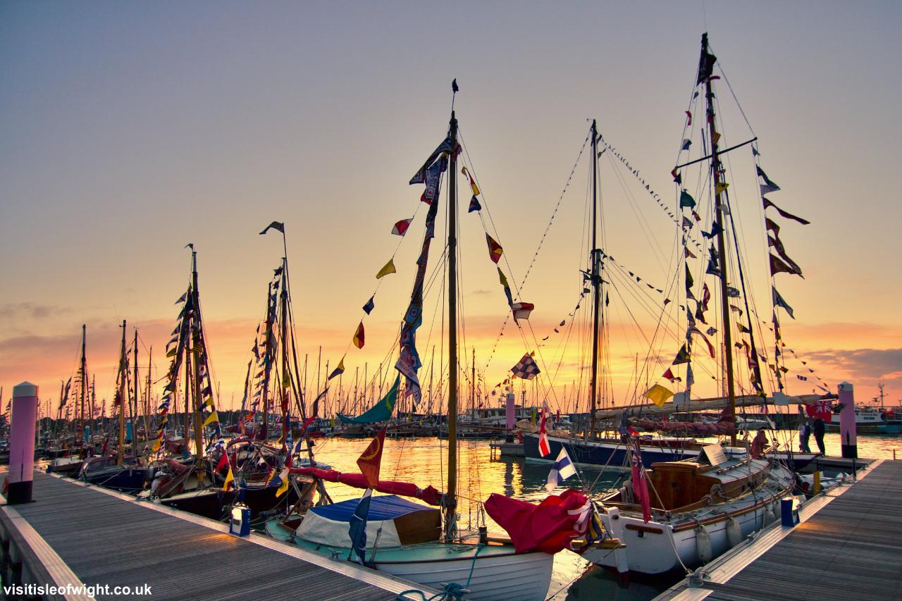 Warner 3* Bembridge Isle of Wight Mon 14th Oct 2024 Highcliffe