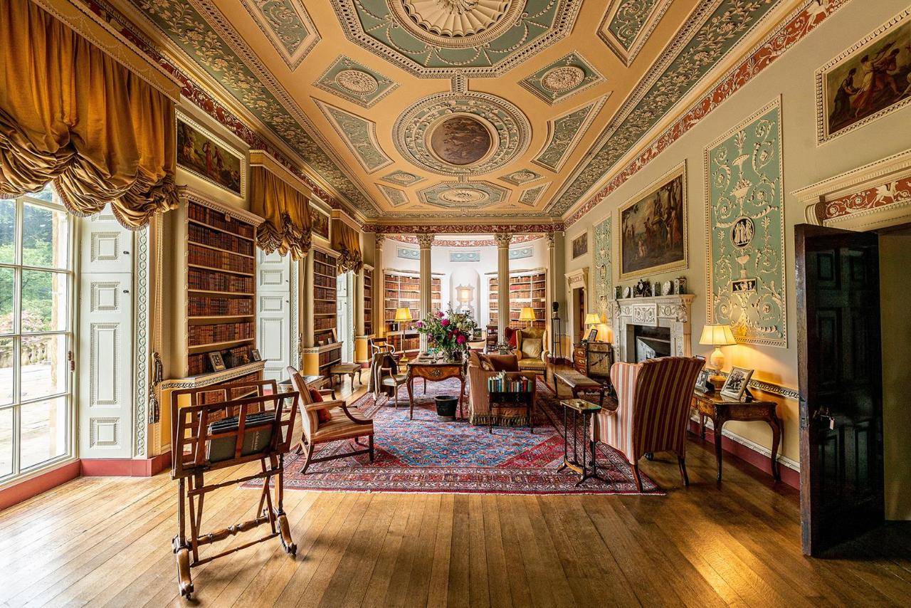 Warner 4* Nidd Hall Hotel & Newby Hall Mon 14th Aug 2023