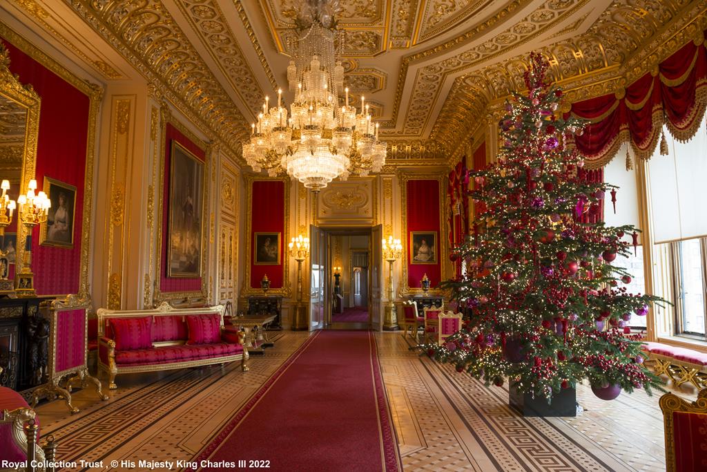 Windsor Castle at Christmas Fri 16th Dec 2022 Highcliffe Coach