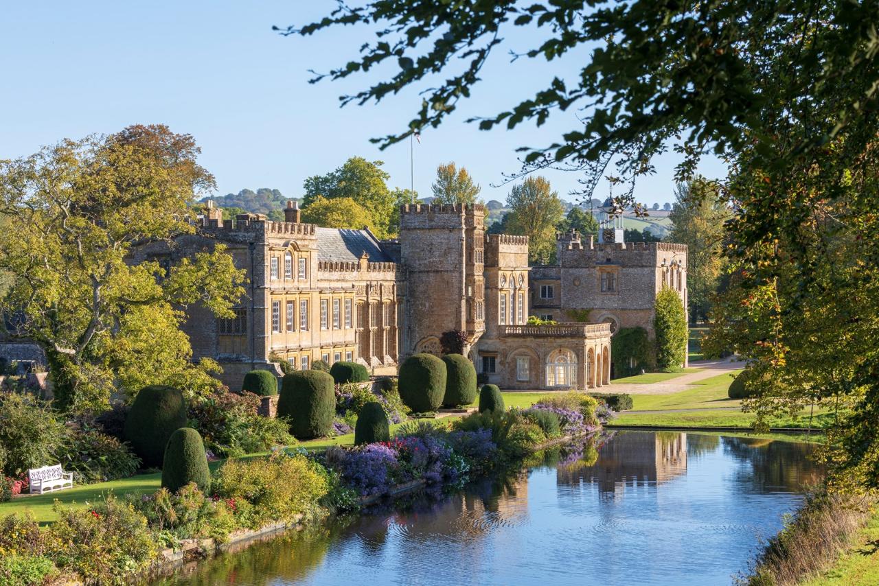 Forde Abbey & Gardens, Somerset - Tue 4th April 2023