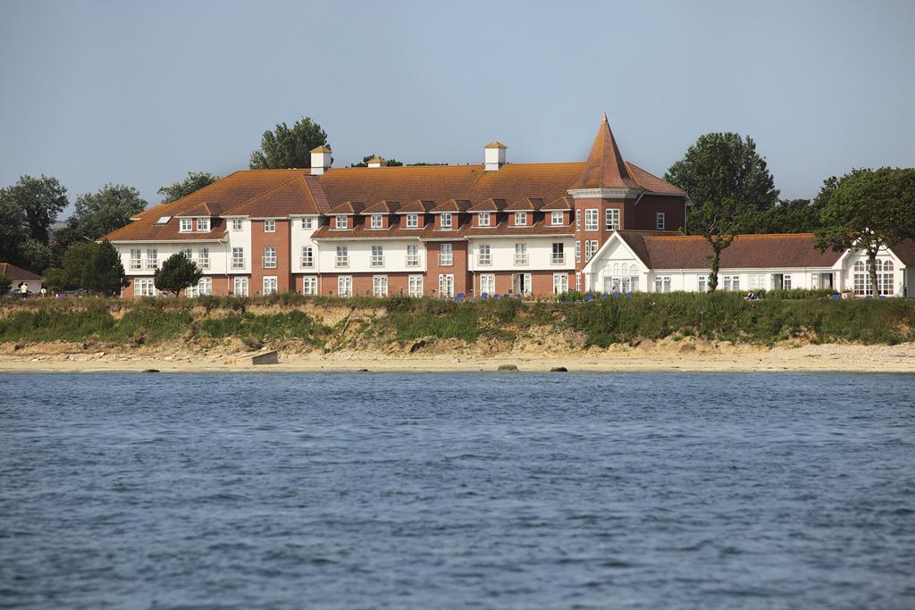 Warner - 3* Bembridge Coast Hotel - Mon 18th Oct 2021