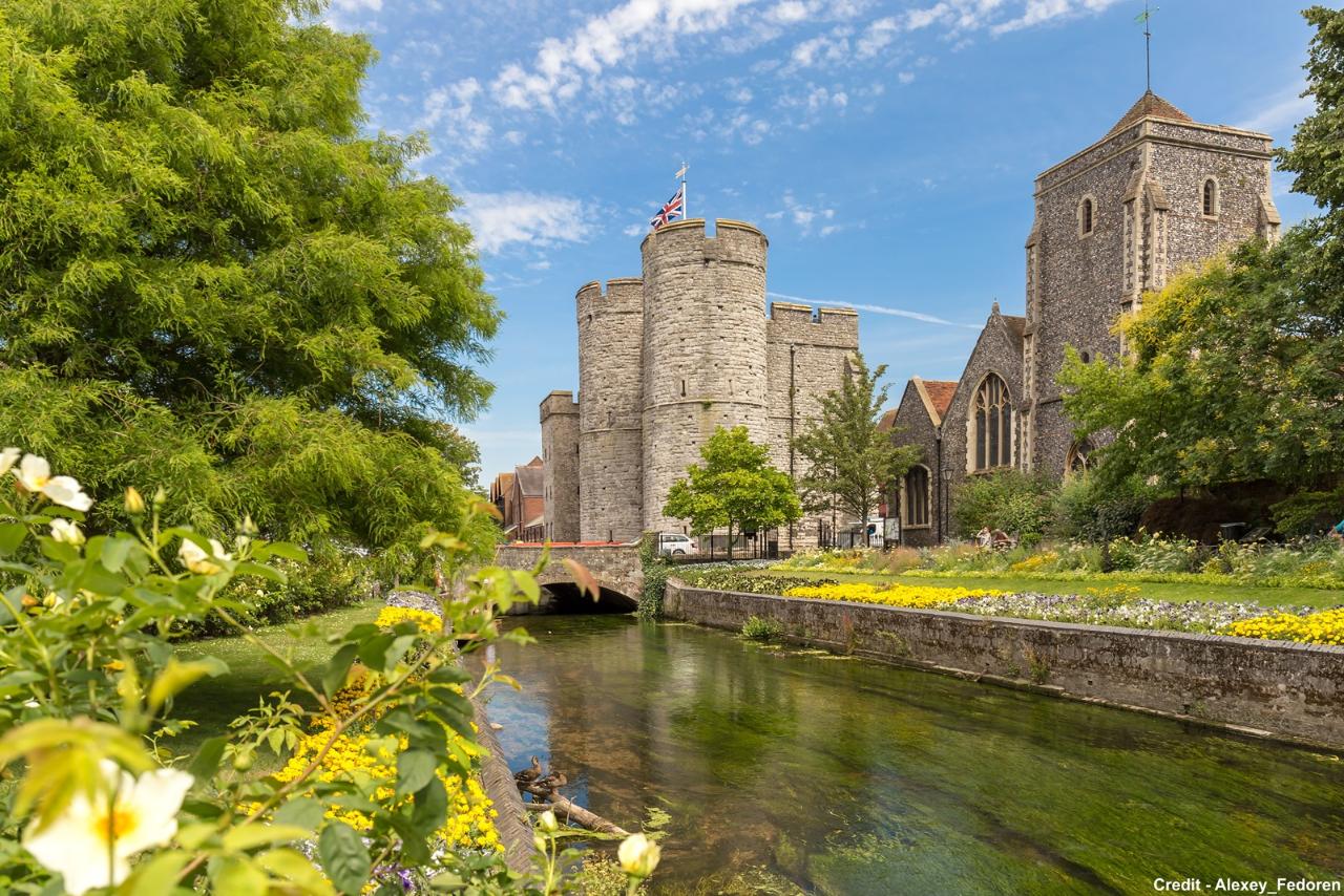Castles & Gardens of Kent - Fri 26th April 2024