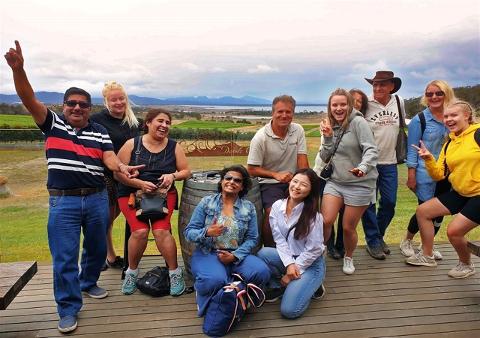 Wineglass Bay & Freycinet Day Tour from Hobart Tasmania Australia