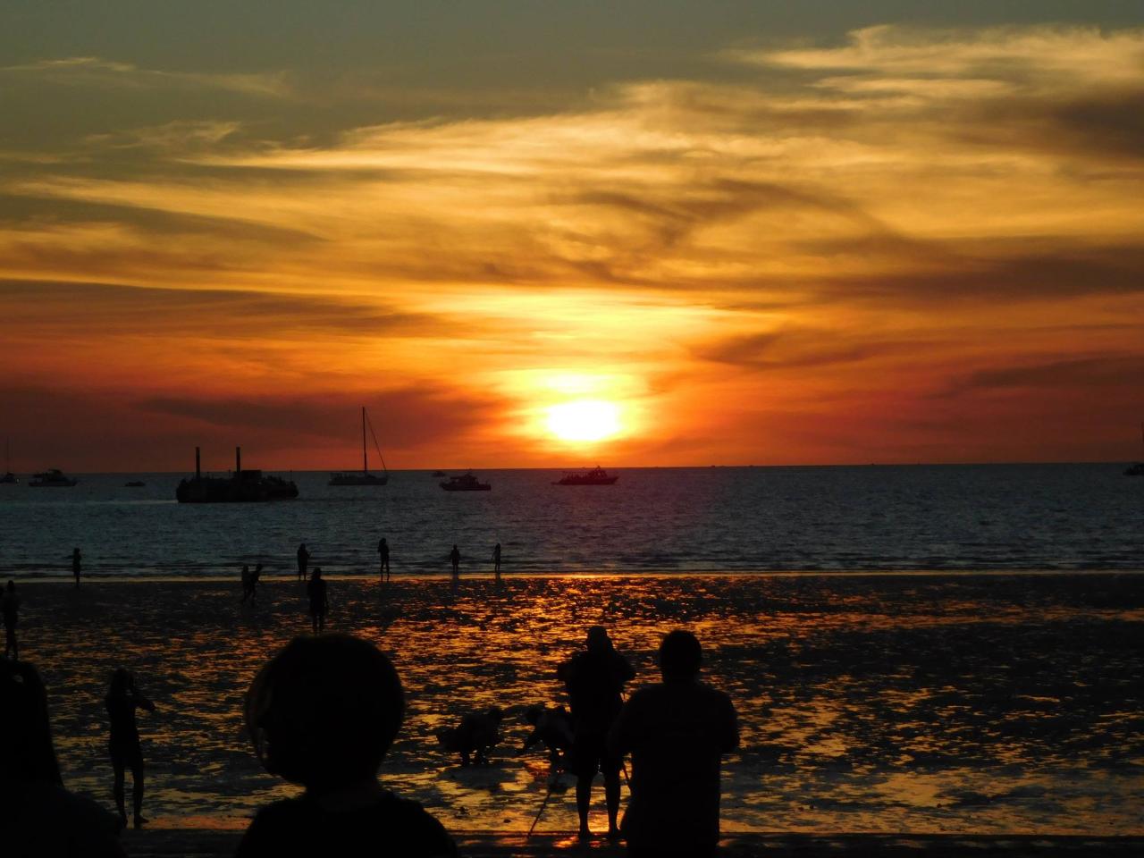 Mindil Beach Markets Sunset Tour