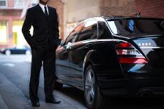 Reagan Airport Pick Up transfer for 6 guest Plus one 1 tour ticket of 4hrs tour included.