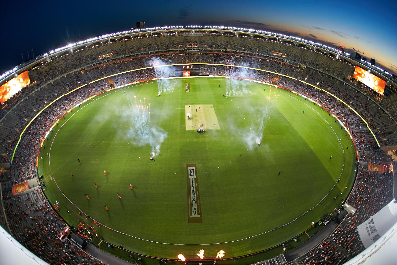 Perth Scorchers! BBL 13 Game Day Experience 