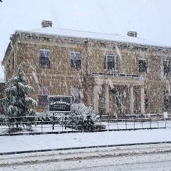 Premium Distillery Tour and Lunch Package for 2