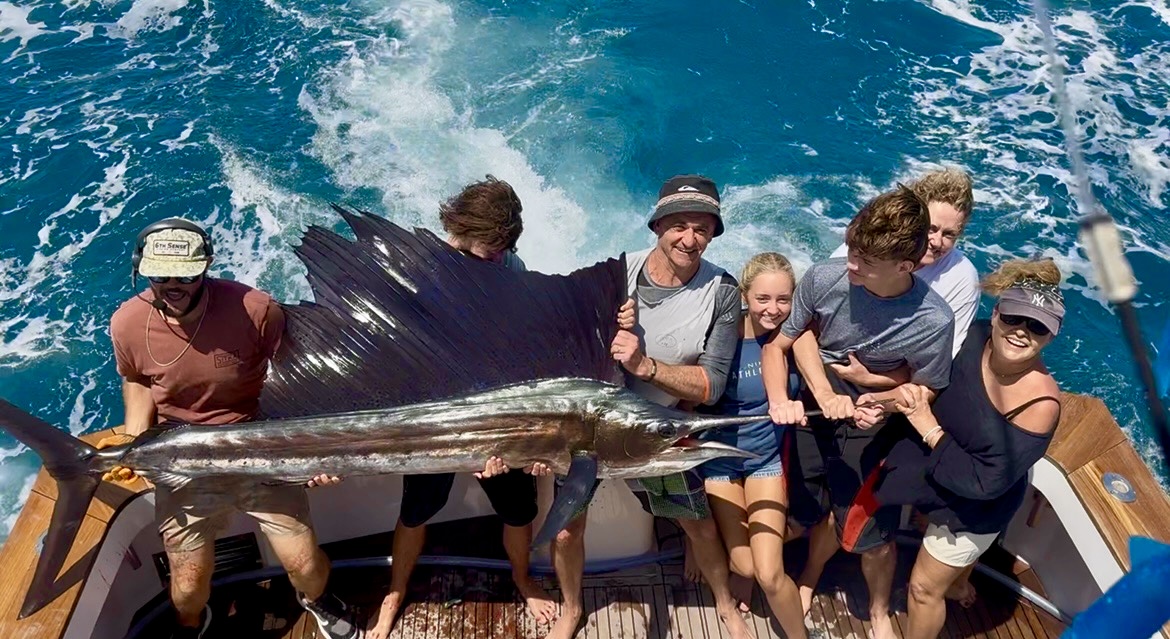 Hamilton Island private Full-Day 8-Hour Black Marlin/Sailfish Fishing Charter on Moonshine 