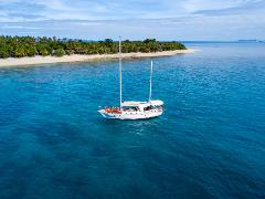PJ's Snorkeling & Sailing Adventures Fiji