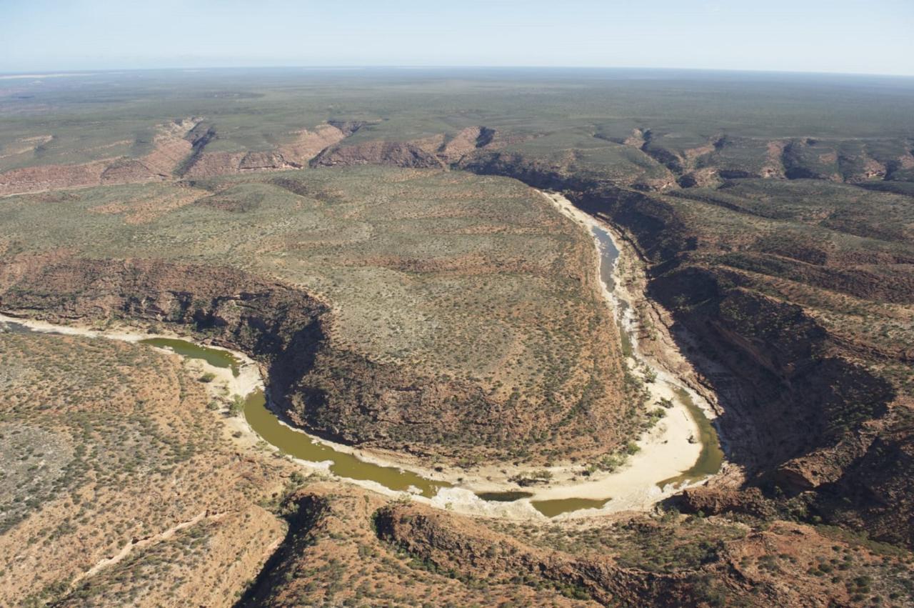 River Gorges & Coastal Cliffs Flight with Pink Lake add-on From Kalbarri