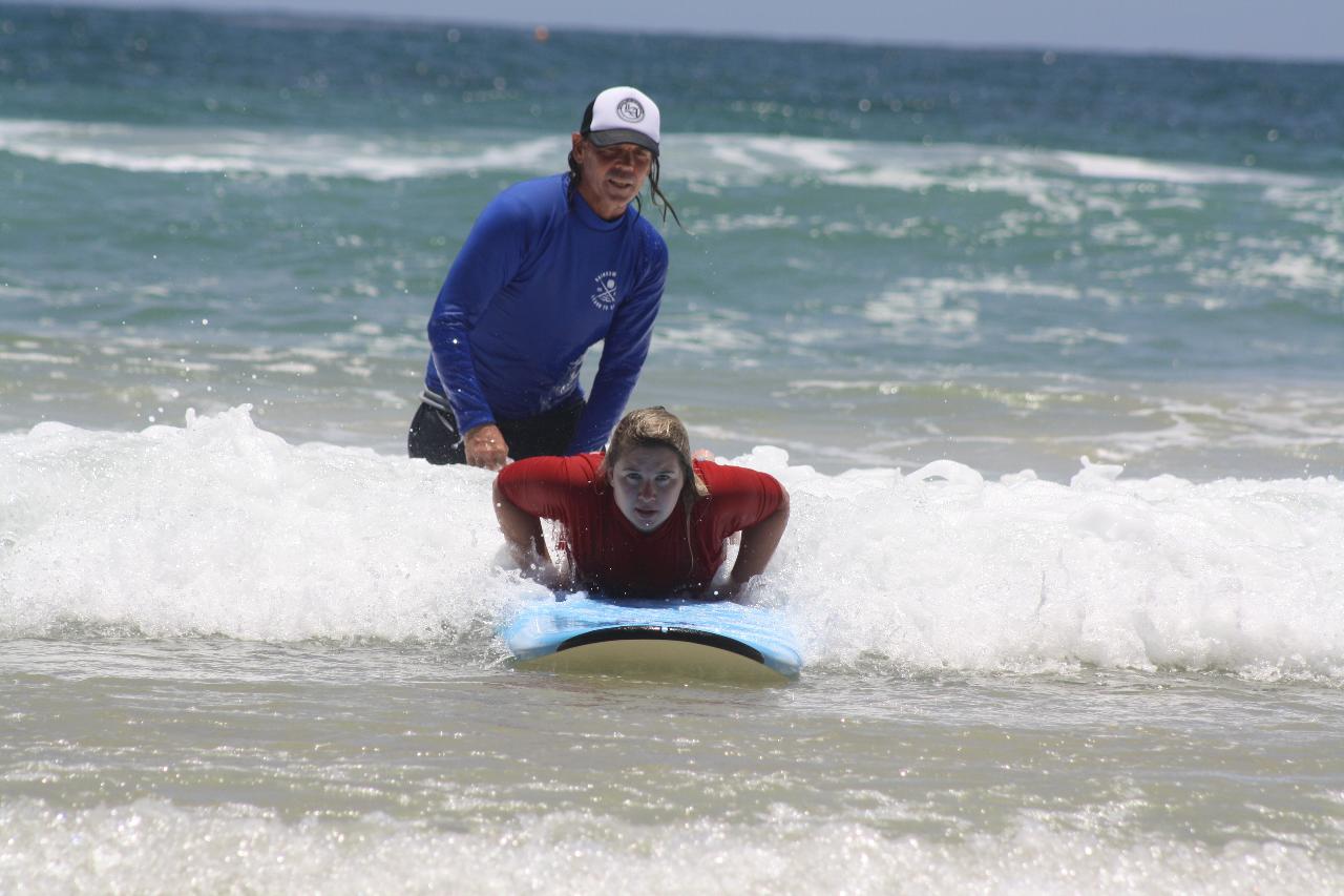 Learnings Program - Surfing session larger group