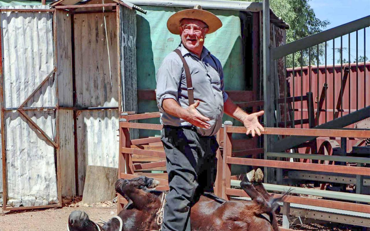 Harry Redford Old Time Tent Show, Longreach