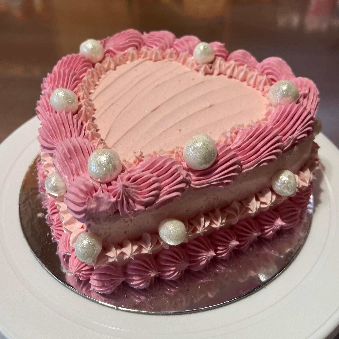 Vintage Heart Cake 